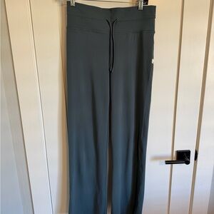 Vuori Daily Flare Yoga Pants in Stone Blue